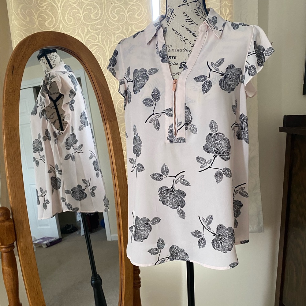 Candies Ruffle Sleeve Blouse